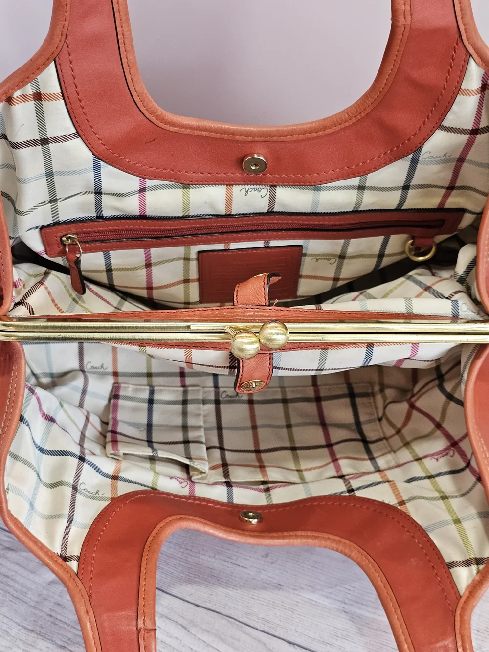 VTG Coach Ergo Pleated Kisslock Frame Satchel Bag in Burnt Orange
